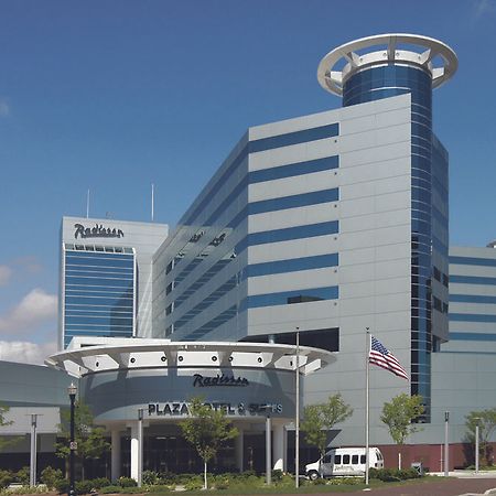 Radisson Plaza Hotel And Suites 캘러머주 외부 사진