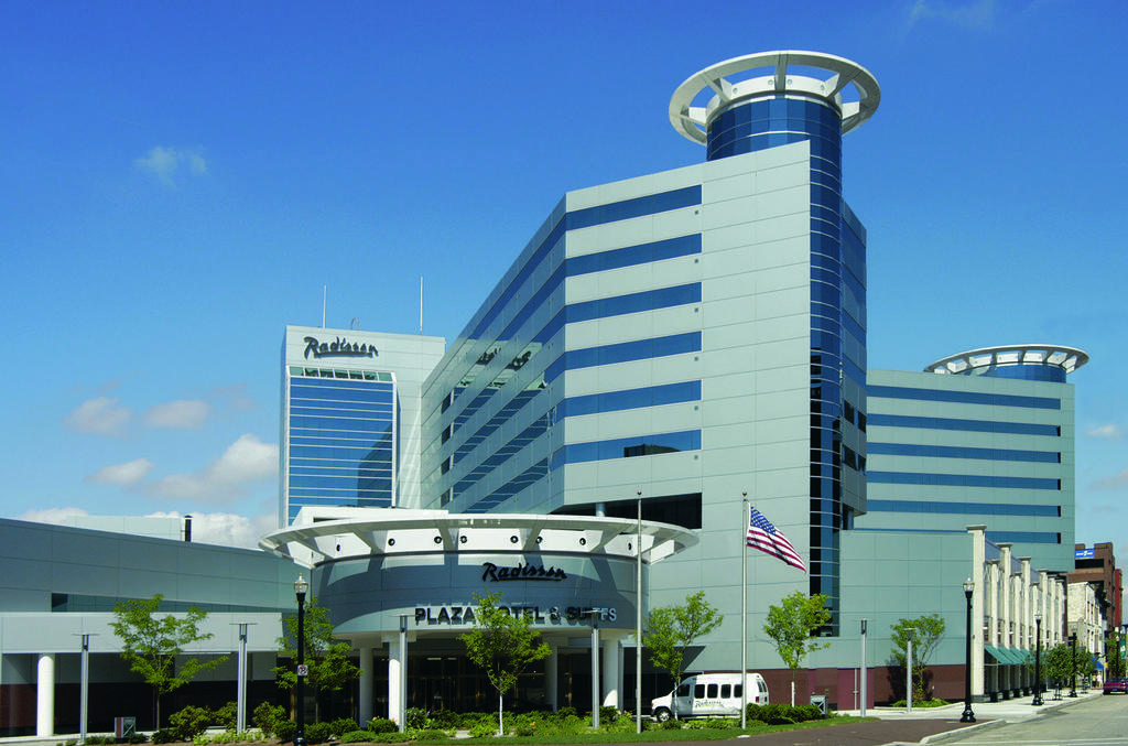 Radisson Plaza Hotel And Suites 캘러머주 외부 사진